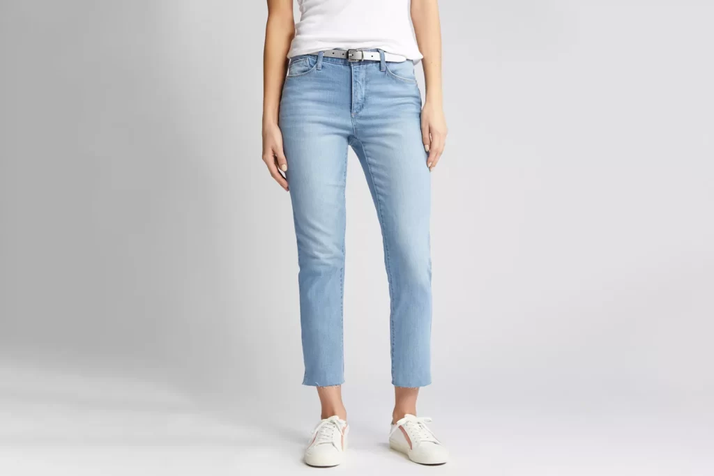 Le look hors saison de Gisele Bündchen comprenait les jeans qui divisent que vous pouvez obtenir en vente插图