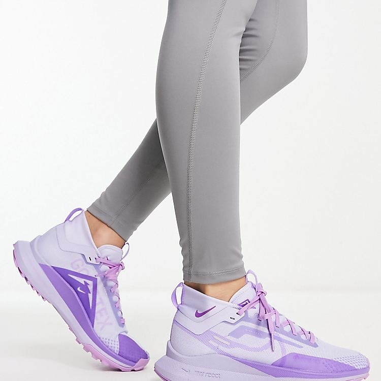 purple running shoes